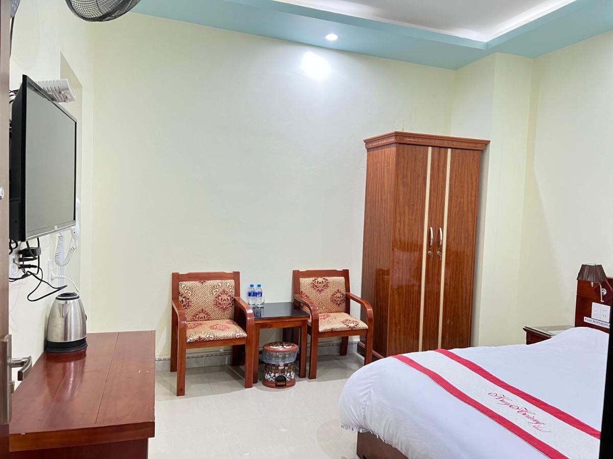 Huy Hoang Hotel Dong Van  Kültér fotó